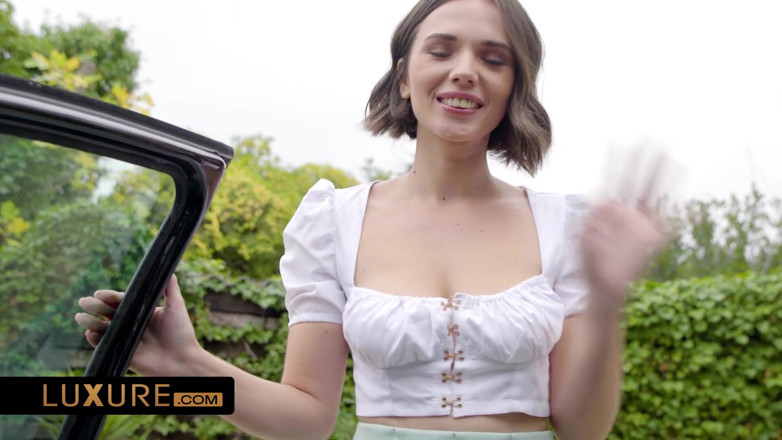 Luxure: Sexuální dovolená Ginebra Bellucci a Eve Sweet
