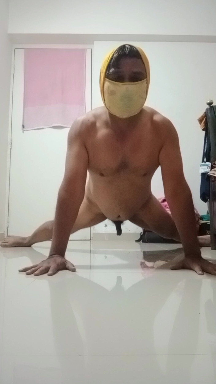 anny999: Nude Indian Bull Exercises