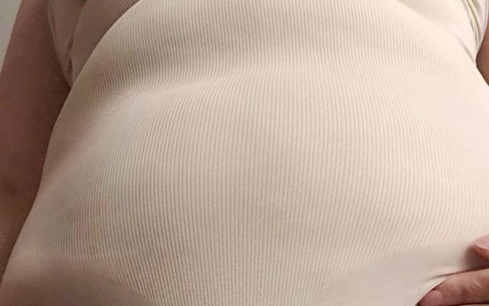 Mommy big hairy pussy: Koca göğüslerini görmeyi seviyor