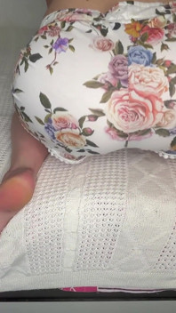 Floral Granny Panties Fart Session
