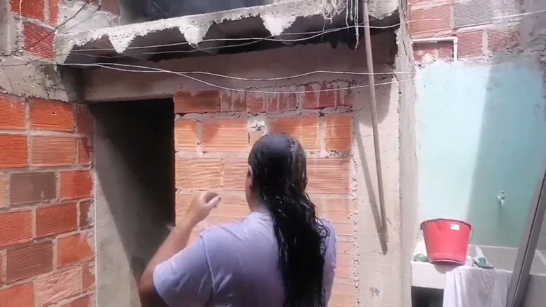 Adribella69: Cette Colombienne pulpeuse à gros cul a soif d’une bonne bite