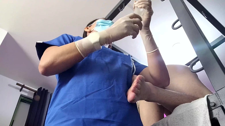 DominaFireOfficial: Lavement médical et jeu anal