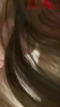 Sie liebt es, einen guten schwanz zu lutschen und darauf, schlampiger blowjob, teenager-blowjob, teenager-ehefrau