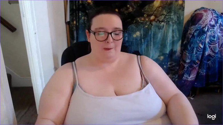 SSBBWLadyBrads: More donuts please boss