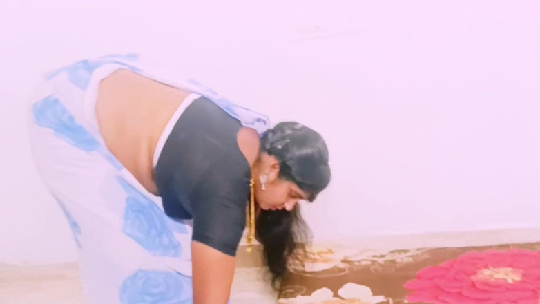 Telugu honey lips: Sexe desi secret. Une femme au foyer indienne infidèle son...
