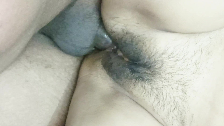 Realdesifuck: Detailní anální sex indické přítelkyně