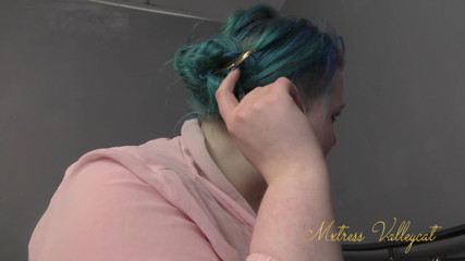 Mxtress Valleycat: Hair fall