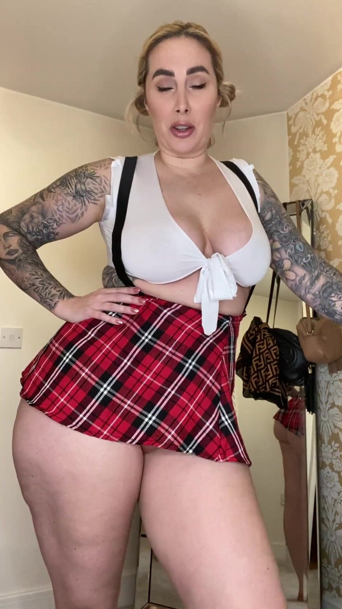 Paige Turnah: จับได้ว่าครูสอนพิเศษกำลังเอากางเกงในฉันไปเล่น แล้วฉันแกล้งเย็ดรูตูดเขา
