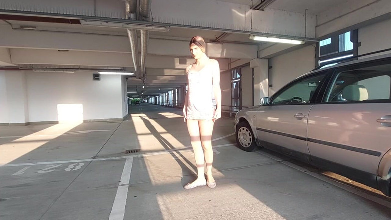 sweetfeet29: Daglicht in de parkeergarage