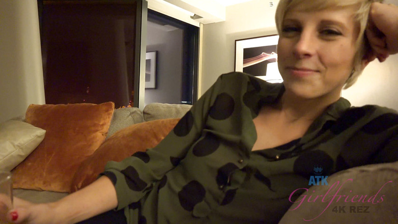 ATK Girlfriends: Makenna Blueパート1のバーチャルバケーション