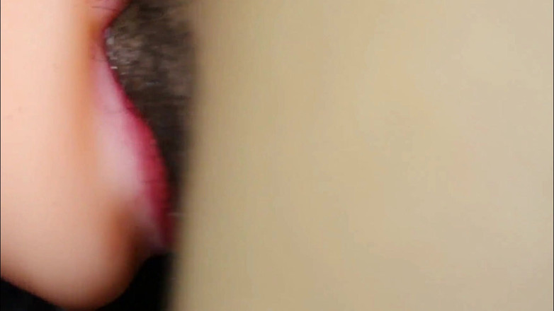 SEXY_GUYBEST: Velmi detailní záběr na zahýbání penisu do mokré pusy