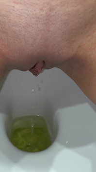 Compilation di pisciate da vicino! Teen in mutandine diverse! POV!