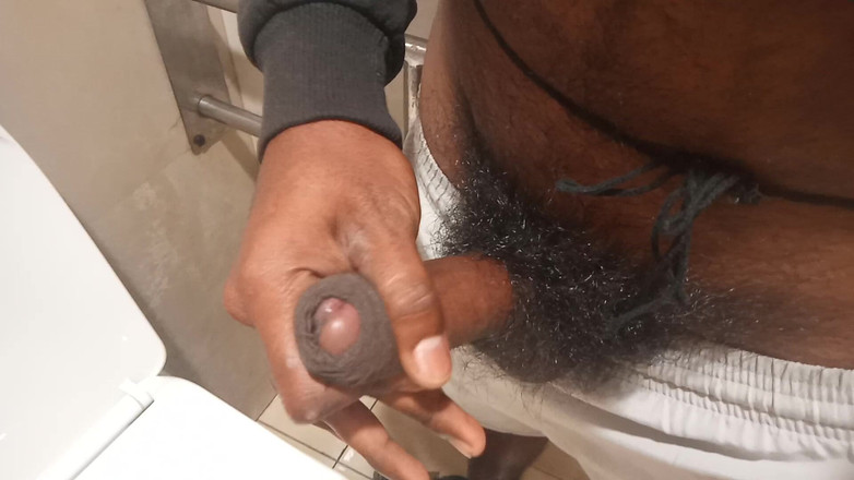 KUMBHA MANOJ KUMAR: शौचालय में हस्तमैथुन