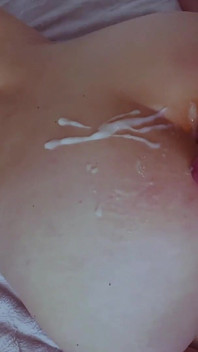 Hete blonde milf bedriegt echtgenoot voor besneden Arabische pik