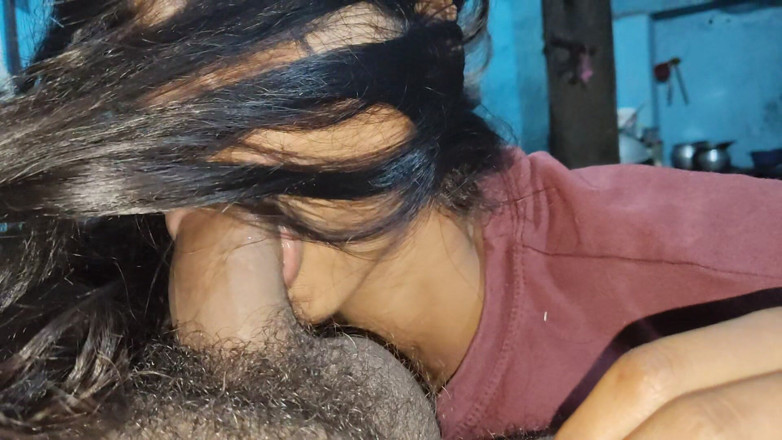 My sexi wife: Kakak ipar saya terdesak untuk menghisap zakar saya