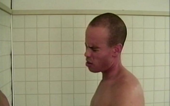 Gay 90's Vintage Porn: 大胆な男性の体探検#6