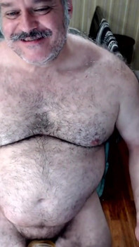 Bullmusclejoe Sborrata nella Sua figa artificiale!