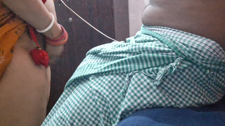 Busty Banuu: Adik tiriku nyepong kontolku setelah nyepong kontolku, dia ngentot memeknya...