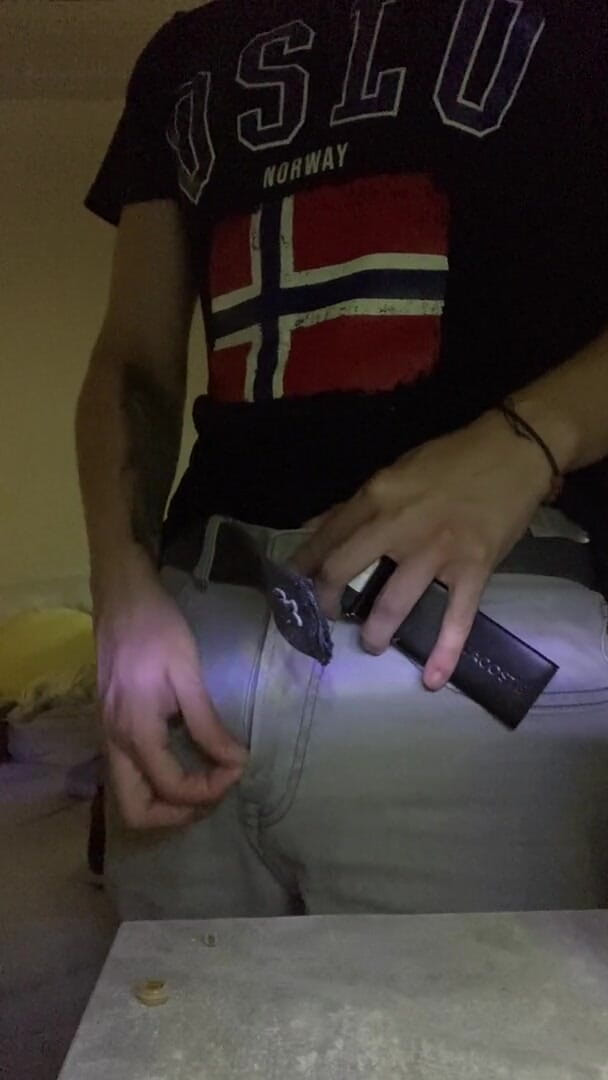 Babywhite99: Sneakers fetish guy