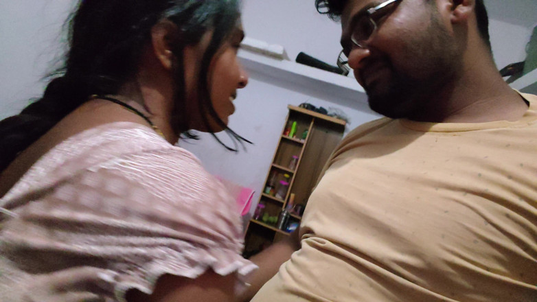Premi pooja: Desi Hot Old Couple Night Sex - Hot Aunty Desi Look...