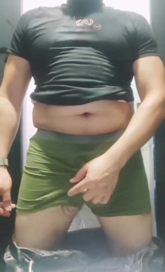 EgyptianStallion82: Kasımı ve büyük yarağımı gör