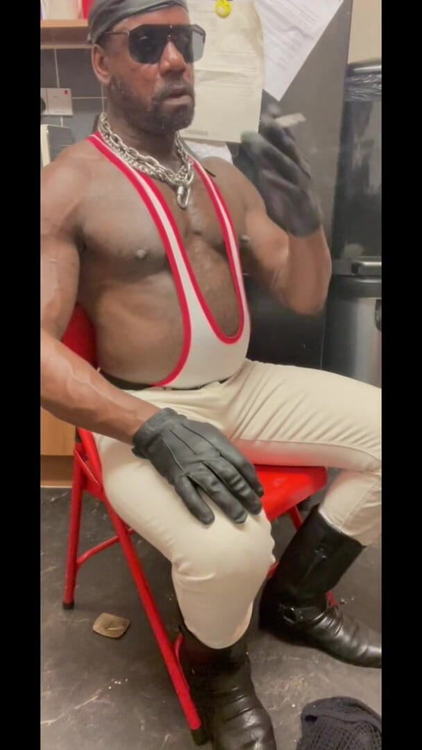 Brodyjayrichardson: Black Bodybuilder Smoking, Posing, Muscle Flexing &amp;.Cumming