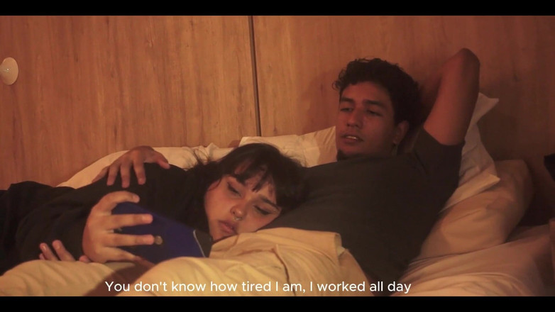 FANTASIAHARDCORESEX: 親友と映画を見ていて、見つかる前にペニスを彼女の口に入れてしまいました。