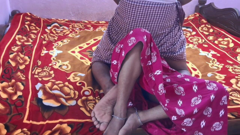 Trilokinath: Desi Indian Sauteli Bahan