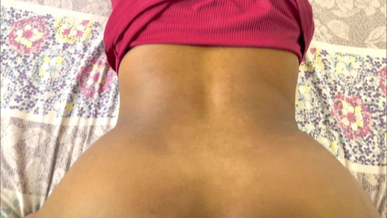 Aathiyaa: Desi kotě šuká s asijským chlapem