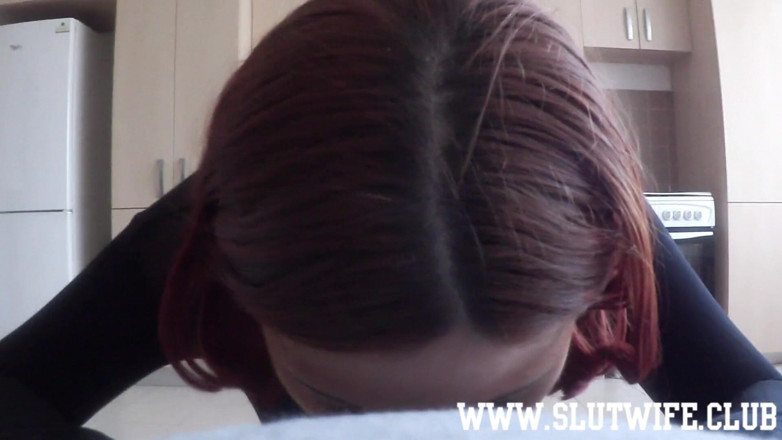 Slutwife Club: Nicht das gesicht: amateur teen mädchen bekommt nach einem blowjob...