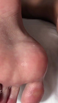 Pies aceitosos