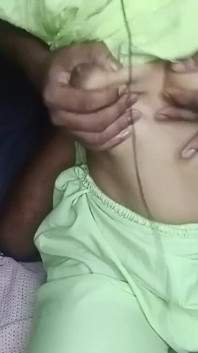Zum ersten mal 18 jahre alte desi freundin vorspiel doggystyle sexvideo