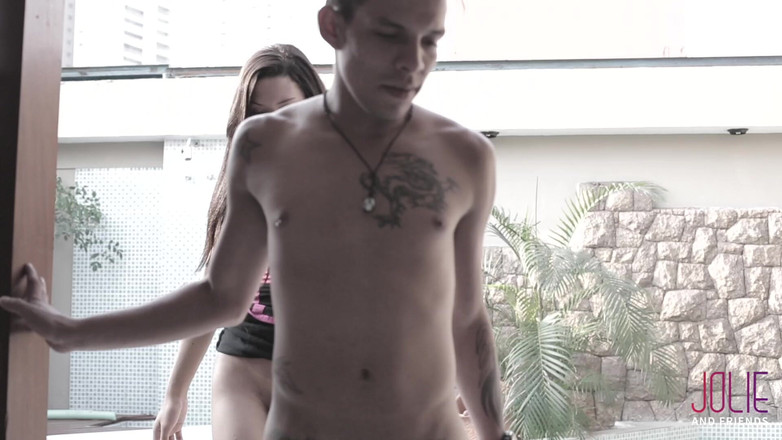 Transcumzcom: Nyx Leon