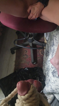 Brava Ragazza Frustata Con Le Palle a Lume Di Candela Pt2