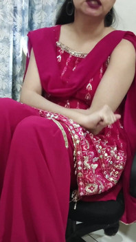 Il cognato ha dato piacere al bhabhi desi con il suo cazzo