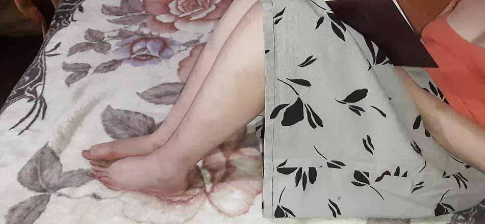 Vik_All: Mentre la mia matrigna leggeva un libro, ho visto