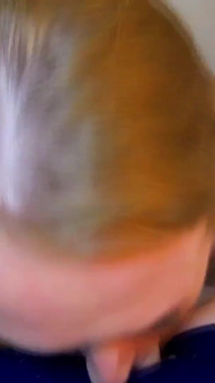 Descuidado deepthroat termina w / oral creampie