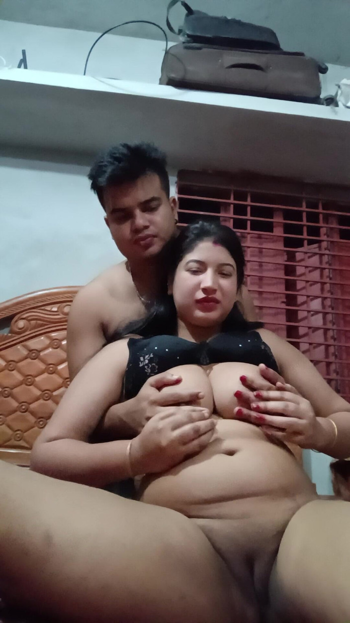 Taniyaxx: Bangla xxx video-opname