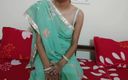 Saara Bhabhi: हिंदी सेक्स कहानी रोलप्ले - भारतीय सौतेली मम्मी ने पढ़ाई के दौरान अपने सौतेले बेटे को चोदा