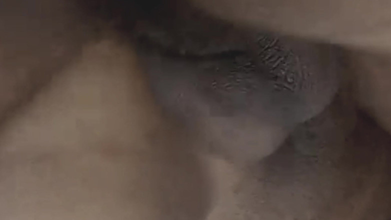 DesiBurChudai: Poté, co manžel vyšel ven, velmi divoce se stává nevlastním...