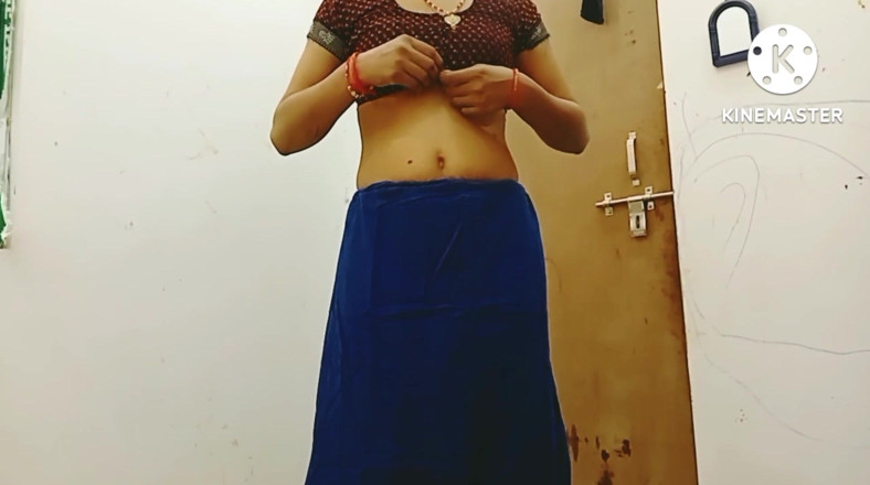 Ankurpriya000: Indische Bhabhi in Saree Kleren verwijderen en poesje vingeren