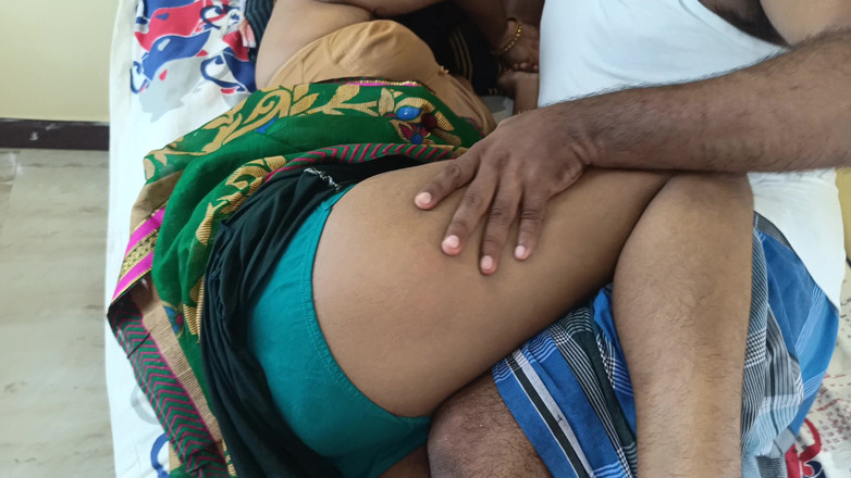 Laxi ammu: Tamil casado tía