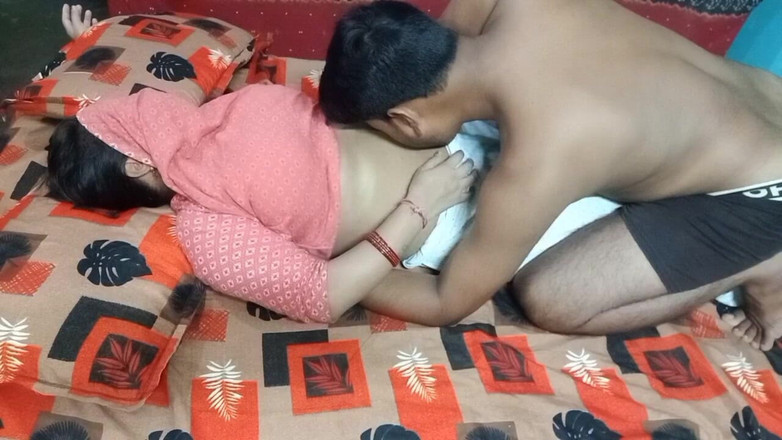 Manjushukla: Poprvé krásná bhabhi má romantiku
