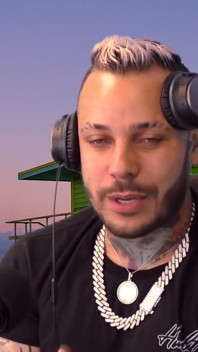 1threesomes ? Pffft, DJ Nano nous dit pourquoi les cinq sont vraiment là où il est !