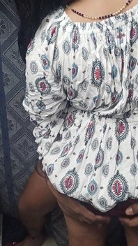 Istri India dengan toket besar menyusui dientot gaya doggy habis-habisan