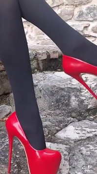 MILF with Beautiful Legs and Incredible High Heels