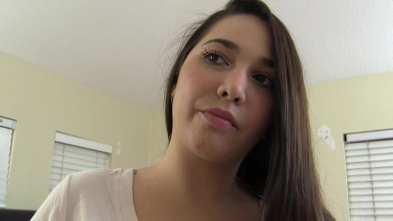 Big Boobs 6 Fucker: MILF de tetas grandes con coño mojado que gotea explota...