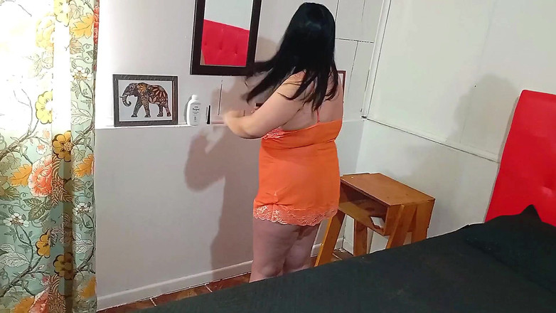BBW Kelly Mom: Nevlastní matka chycena v zrcadle v ložnici a ošukána jejím...