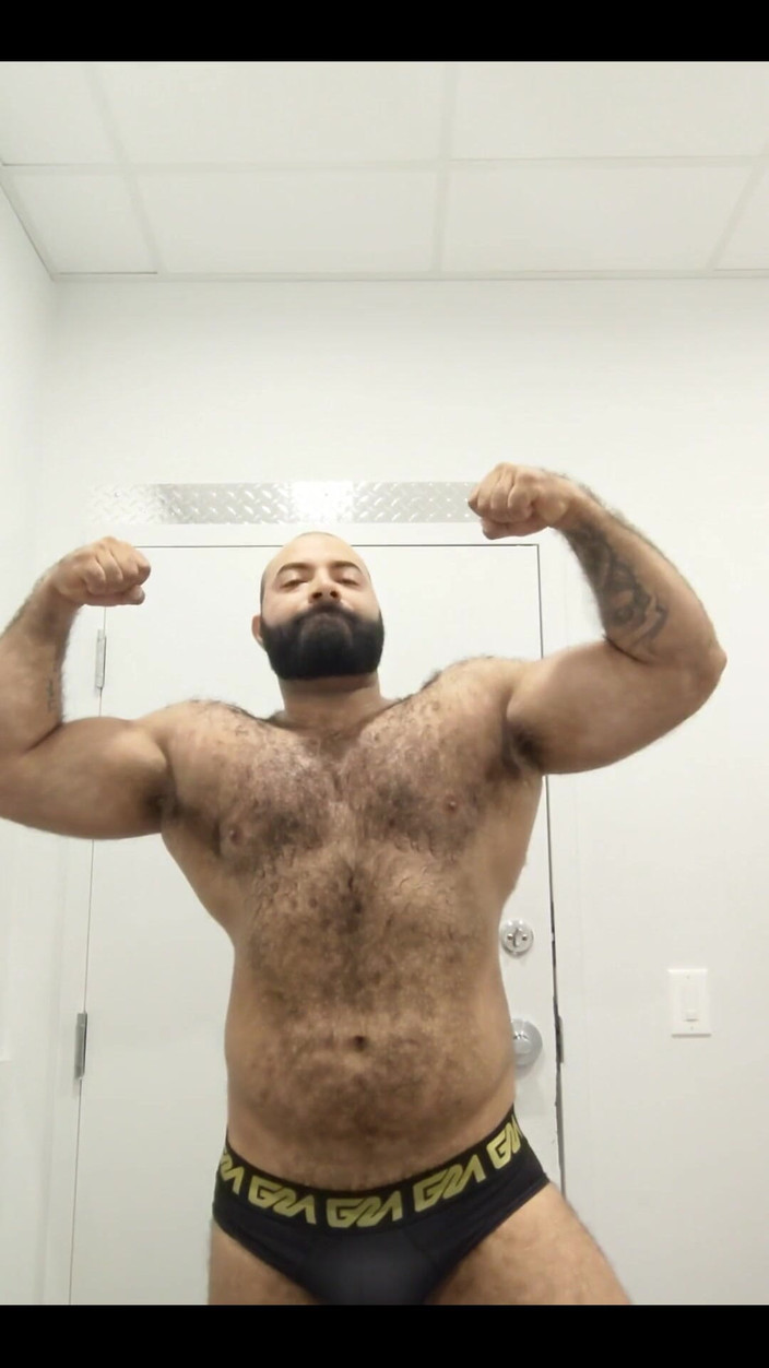 Lobo: Intrând în cât mai mult timp pot la Gym Veggie Se închide....