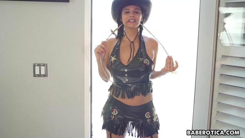 Baberotica: Violet Starr Dazzling Nahá Sólo show